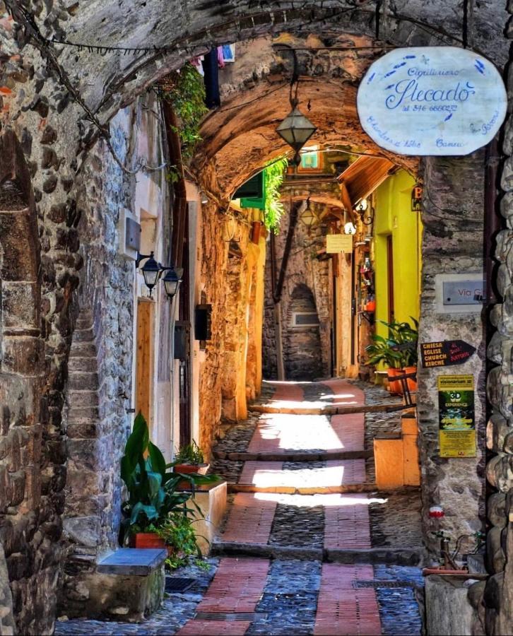 Stecado Caste - Dimora Storica Nel Cuore Del Paese Dolceacqua Εξωτερικό φωτογραφία
