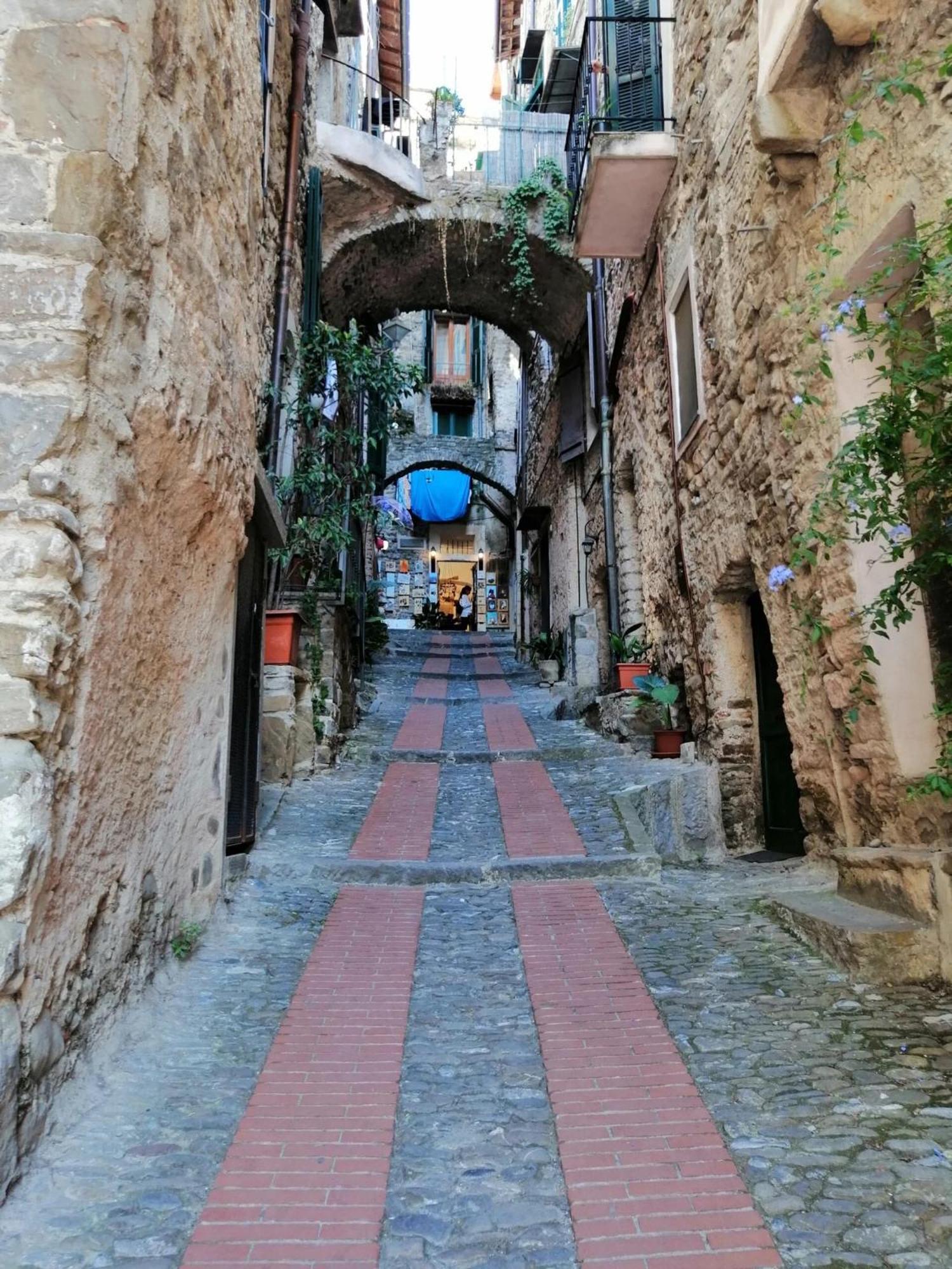 Stecado Caste - Dimora Storica Nel Cuore Del Paese Dolceacqua Εξωτερικό φωτογραφία