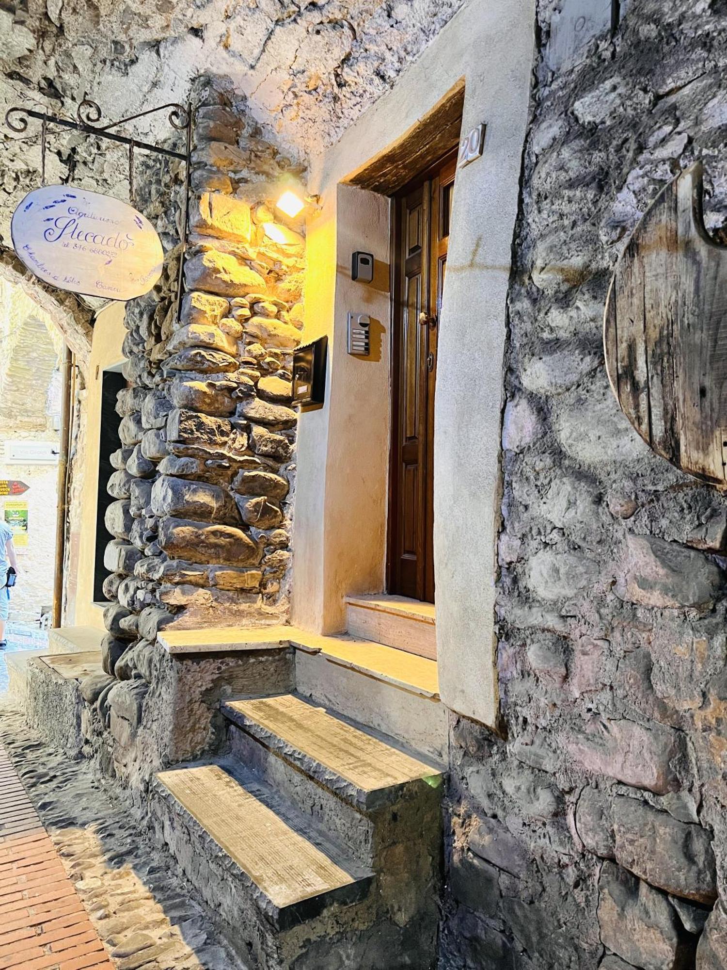 Stecado Caste - Dimora Storica Nel Cuore Del Paese Dolceacqua Εξωτερικό φωτογραφία